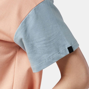 T-shirt décontracté pour femme avec logo personnalisé, couleur et tissu en toile personnalisés, respirant, 100% coton, fabriqué au Pakistan - Product Image 5