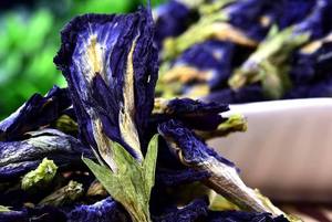 TRANSFORMEZ VOS BOISSONS ET PLATS DE QUOTIDIEN AVEC LA FLEUR DE POIS PAPILLON VIBRANT // Kevin - Product Image 2