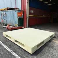 Palette en plastique HDPE empilable écologique à 4 voies à face unique personnalisée en usine, soudure plate de 10 tubes en acier, charge dynamique de 1,5 T