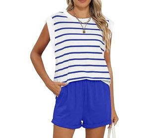 Venta al por mayor: Camiseta deportiva informal de verano para mujer, estilo vintage, con diseño de agujeros, color liso, con encaje, botones en el tobillo, cuello redondo y manga corta, personalizable. - Product Image 1