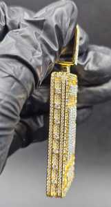 จี้เพชรโมอิสซาไนต์แบบกำหนดเองสองสี พร้อมอักษรย่อชื่อ จี้ฮิปฮอปเงินแท้ 925 ชุบทอง จี้แบบกำหนดเองสำหรับแร็ปเปอร์ จี้บลิงๆสำหรับผู้ชาย - Product Image 3