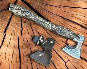 Hacha Vikinga Grabada a Mano de Acero con Alto Contenido de Carbono, con Funda de Cuero Fino, para Campismo y Caza al Aire Libre - Product Image 3