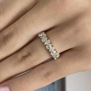 Bague demi-éternité avec diamant simulé taille poire de 2 carats |   Or jaune 14 carats ou argent sterling |   Bague de fiançailles pour femme - Product Image 5