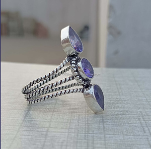 แหวนพลอยอเมทิสต์แบบกำหนดเองสำหรับงานแต่งงานงานเลี้ยงหมั้นใช้ได้ทั้งชายและหญิงแหวนเงินสเตอร์ลิง925แบบคลาสสิก - Product Image 2