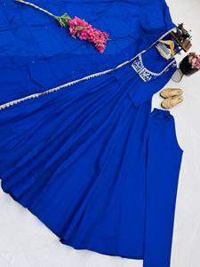 Nouvelle Robe Longue de Soirée Ethnique pour Femme, Sans Plis, Réversible, avec Veste et Ensemble Dupatta, Idéale pour Toutes les Saisons - Product Image 5