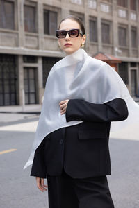 Conjunto de Blazer y Top Largo de Oficina para Mujer, de 2 Piezas, Sólido, Transpirable, Corte Regular, Cuello con Muescas, Asimétrico, Manga Larga - Product Image 3