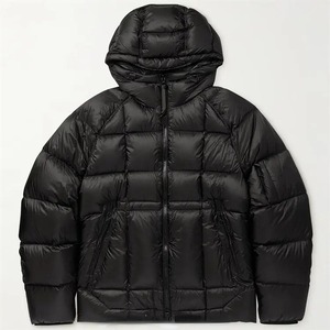Veste matelassée en duvet brillant de qualité supérieure, design tendance, style streetwear, épaisse, rembourrée en polyester, coupe-vent, veste matelassée d'hiver - Product Image 1