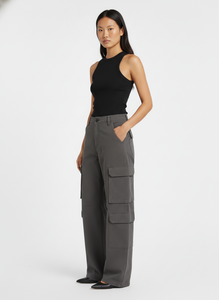 Pantalones Cargo Gris Oscuro de Pierna Ancha para Mujer - Pantalones Utilitarios de Algodón de Cintura Alta con Múltiples Bolsillos - Product Image 2