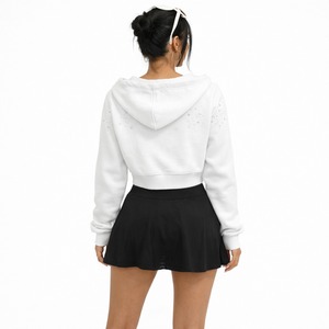 Sweat à capuche court zippé pour femme de qualité supérieure en molleton de coton avec détails en strass légers, coupe ajustée, style streetwear décontracté - Product Image 2