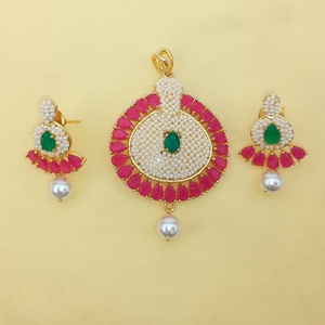 Conjunto de Collar con Colgante de Perla, Esmeralda y Rubí, Chapado en Oro, Joyería de Boda, Collar y Aretes de Novia Indios - Product Image 1