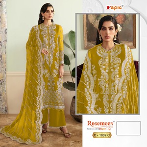 Elegancia seductora: Shalwar Kameez bordado con Georgette pesado con parte inferior e interior de Santoon opaco, perfecto para cada aspecto - Product Image 2