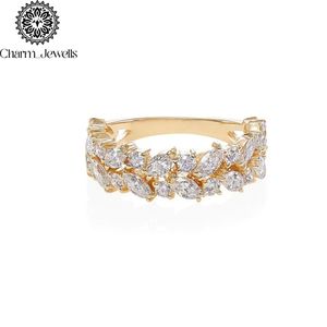 Bague de Fiançailles et d'Éternité Classique pour Femme Charm_Jewells en Argent Plaqué Or Rose 18K avec Moissanite Taille Coussin et Sertissage à Griffes IGI - Product Image 6