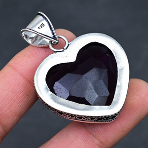 Wholesale Hot Selling Natural Faceted <b>Black</b> Onyx Pendant Handmade 925 Sterling Silver <b>Heart</b> Shape Gemstone For Women Jewelry - Product Image 3
