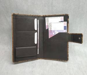 Funda para Pasaporte de Cuero Genuino con Estampado de Cocodrilo, Porta Tarjetas, Organizador de Documentos, Cartera Larga Familiar para Viajes, con Cierre de Botón RFID - Product Image 2
