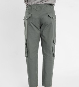 Pantalon cargo en velours côtelé imperméable - Coupe décontractée avec taille élastique et design léger - Product Image 2