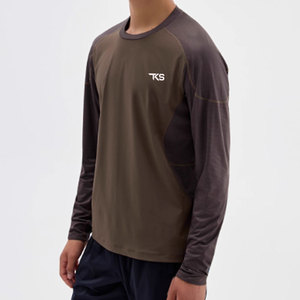 Chemise en tricot gaufré de haute qualité, matière respirante, toucher doux, conçue pour un confort durable. - Product Image 6