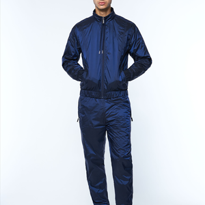 Conjunto de chándal de alta calidad con forro polar grueso, sudadera con capucha y cremallera de gran tamaño y pantalones deportivos rectos, chándales personalizados para hombre. - Product Image 3