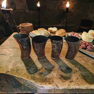 Mug en corne de bœuf viking fait main, corne naturelle polie, tasse à boire médiévale, durable et écologique à prix avantageux - Product Image 1