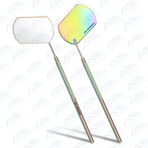 Miroir de forme carrée à long manche de maquillage de beauté pour vérifier les faux cils Instruments de beauté et de soins personnels - Product Image 1