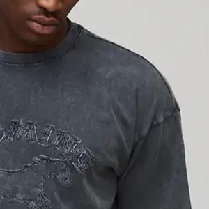 เสื้อยืดโอเวอร์ไซส์ทรงบ็อกซี่ พรีเมียม ผ้าฝ้าย 100% สไตล์วินเทจ ลุคย้อนยุคฟอกสี เสื้อยืดพิมพ์ลายตามสั่ง เสื้อยืดครอปสำหรับผู้ชาย - Product Image 6