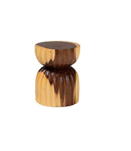 Table d'appoint en bois de taille compacte, conçue pour les petits espaces, les appartements, les chambres et les coins lecture - Product Image 1