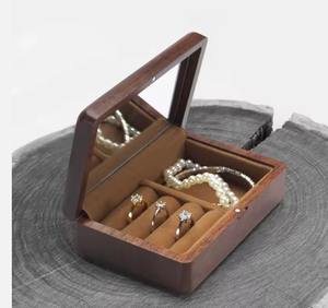 Boîte de rangement en bois artisanale de qualité supérieure, artisanat en bois décoratif, décoration rustique pour la maison, boîte cadeau en bois - Product Image 1