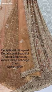 Collection élégante et tendance : Lehenga-Choli et Dupatta de mariage en tulle brodé de Zari et orné de diamants en zircon – Fournisseur indien - Product Image 6