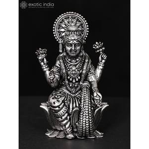Pequeña estatua de latón superfino de 2 "de la diosa Lakshmi escultura plateada - Product Image 2