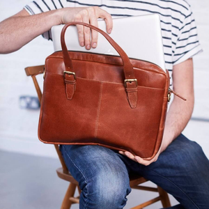 Bolso para Portátil de Cuero Genuino Premium, Suave, con Cierre de Cremallera |   Maletín Ejecutivo de Lujo Unisex |   Bolso de Mano Ligero para Oficina y Viajes - Product Image 3