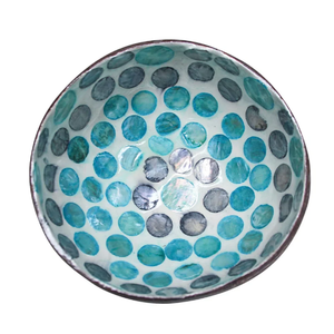 Cuenco Artesanal Bohemio de Cáscara de Coco con Incrustaciones de Madreperla, Lacado, Ligero y Ecológico para Decoración del Hogar y Cocina - Product Image 3
