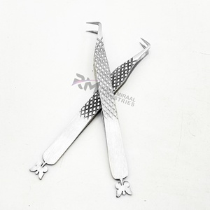 Pinza para Pestañas RMI Profesional con Acabado Espejo Plateado, Acero Inoxidable Japonés Sostenible de Alta Calidad, Logotipo Personalizado y Agarre de Diamante - Product Image 2