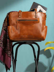 Bolso Tote de Cuero de Grano Completo de Diseño con Múltiples Compartimentos - Product Image 2