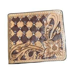 Cartera de cuero hecha a mano para hombre, diseño delgado de dos tonos con seguridad RFID y estampado de anime oculto - Product Image 1