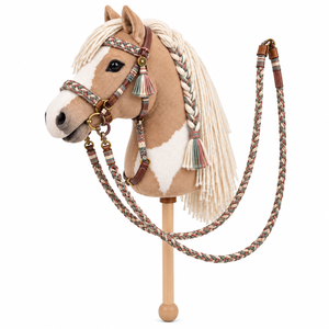 Brida para caballo de juguete personalizada, hecha con materiales ligeros, costuras de calidad y colores encantadores para accesorios de equitación. - Product Image 3