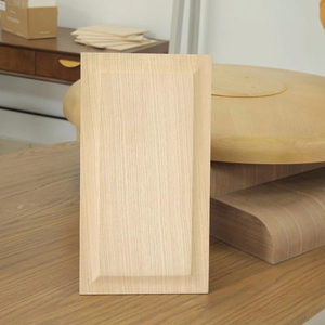 Porte intérieure à panneau lisse en MDF avec placage hickory, moderne, écologique, durable, surface lisse, fabriquée au Vietnam - Product Image 1