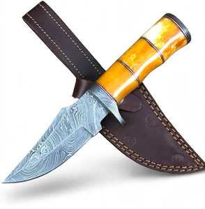 Couteau artisanal en acier Damas, lame pointue, manche en os de chameau, couteau utilitaire - Product Image 1