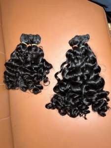 Extensiones de Cabello Humano Virgen de la India, Rizado, Natural, Textura Suave y Elástica, Sin Procesar: no es un modelo permanente - Product Image 3