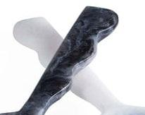 Cuillère en résine noire et blanche au design unique - Product Image 4