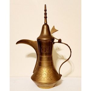 Middle Eastern Brass Coffee Pot With Long Spout And Durable Design For <b>Tea</b> Making - Product Image 2
