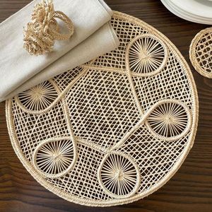 Elegante Mantel Individual Redondo Decorativo de Palma Iraca Tejido a Mano, Juego de Accesorios de Fibra Natural de Primera Calidad en Caja - Product Image 1