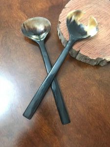 Juego de 2 Servidores de Ensalada con Diseño Chevron en Negro y Marrón, Cucharas y Tenedores para Uso en la Cocina - Product Image 6