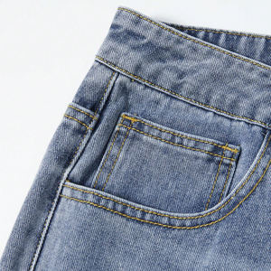 Pantalones Cortos de Mezclilla para Hombre, Diseño Personalizado con Paneles en Contraste, Lavado Claro, Dobladillo sin Rematar, Estilo Casual Urbano, Largura hasta la Rodilla, Algodón Orgánico, Tendencia de Verano - Product Image 3