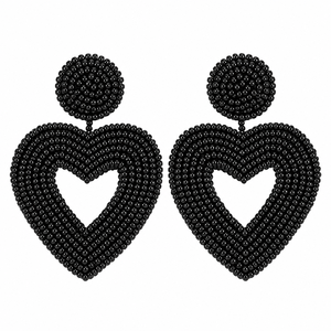 Boucles d'oreilles de football brodées à la main pour le jour du match, avec perles violettes et blanches, clous floraux en strass et lettre d'équipe sportive - Product Image 4