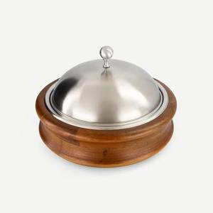 Boîte à gratin en bois artisanale avec couvercle en métal, bol isotherme écologique pour le pain et les aliments, service de table artisanal - Product Image 3