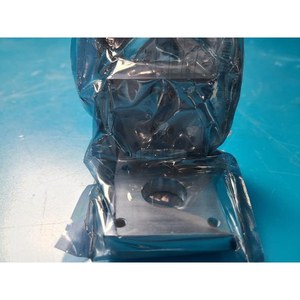 AMAT SS19-02-14-01 BRACKET LIFT HDP CYLINDER AL Utilisé comme pièce détachée pour équipement semi-conducteur Legacy - Product Image 2