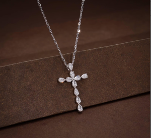 Collar con Colgante Curvo de Plata de Ley 925, Estilo Vintage, con Diamantes Multicolores Certificados por IGI, Baño de Rodio Negro, Corte Pera - Product Image 2