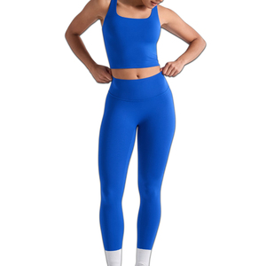 Conjunto de dos piezas de pantalones de marca para adultos, ropa deportiva personalizada para mujer, proveedor de conjuntos de yoga para mujer, sujetador deportivo de espalda cruzada y leggings de cintura alta - Product Image 1