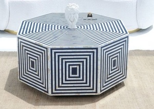 Table basse ronde géométrique moderne, design incrusté bleu et blanc, table centrale de salon, décoration intérieure durable, idéale pour une baby shower - Product Image 2