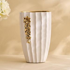 Jarrón de cerámica blanco con detalles florales dorados, jarrón decorativo de mesa, ideal como regalo de lujo para amantes de la decoración del hogar de alta gama. - Product Image 5