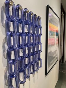 Chaîne décorative en résine écologique de qualité supérieure en forme de hibou, élégante, faite à la main, pour la décoration murale, intérieurs modernes - Product Image 3